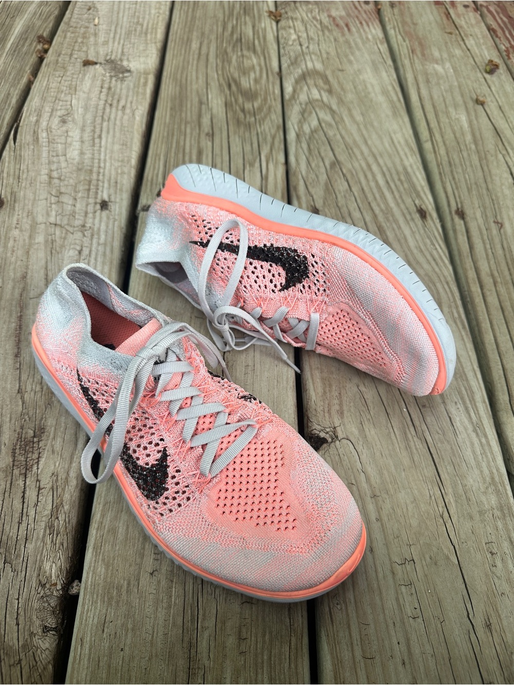Women’s Nike Free RN Flyknit 2017 crimson pulse running shoes, Size 8.5